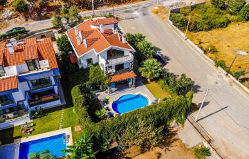 Marmaris Turunç’da Özel Tasarım Havuzlu Satılık Villa