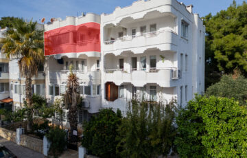 MARMARİS SİTELER’DE DENİZE 200 METRE SATILIK 2+1 DAİRE