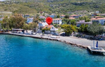 Yatırımcısına Kazandıracak Fırsat! Söğüt’te Denize Sıfır  Taş Ev + Özel Havuzlu Villa!