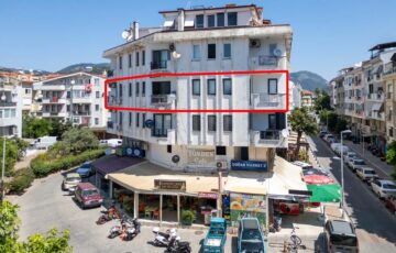 MARMARİS’İN KALBİNDE DENİZ VE DOĞA MANZARALI GENİŞ 3+1 DAİRE